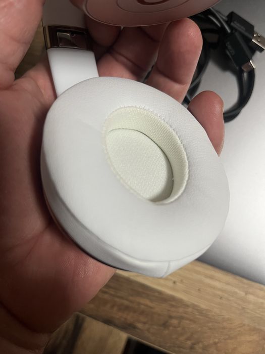 Beats Solo 3 wireless rose gold слушалки