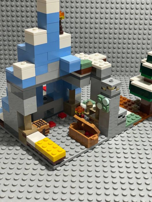 LEGO Minecraft 21243