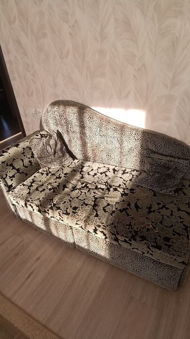 Продам диван-тахту б/у