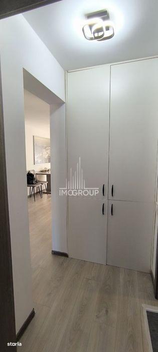 Apartament 3 camere de vanzare Brates