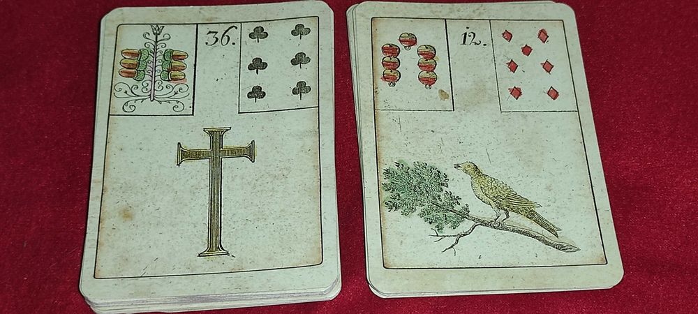 vand - Carti de joc UR- LENORMAND + 36 carti + brosura editia 2017 -
