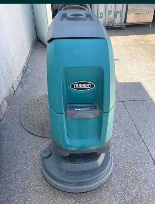 Curatenie mecanizata parcari hale spatii industriale spatii comerciale