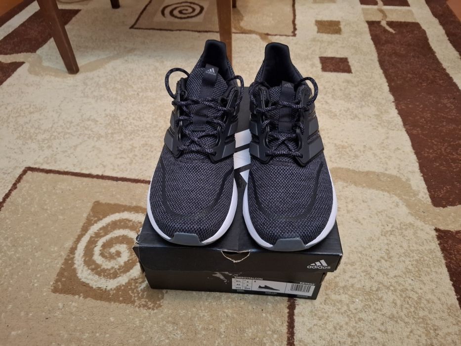 Продам кросовки Адидас оригинал