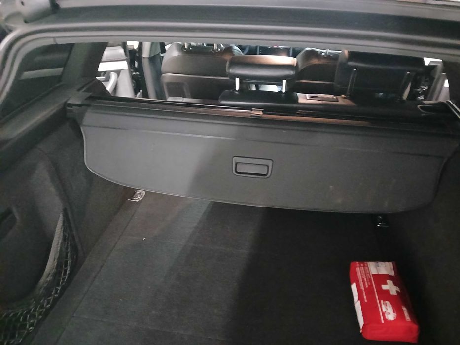 Щора багажник Ауди А4