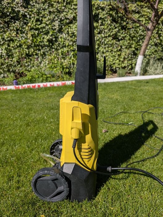 Karcher K3 cu accesorii pentru pavele și turbojet
