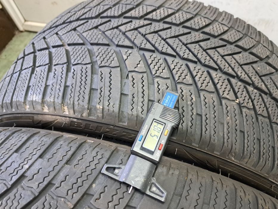 2 anvelope 255/40 R21 Bridgestone