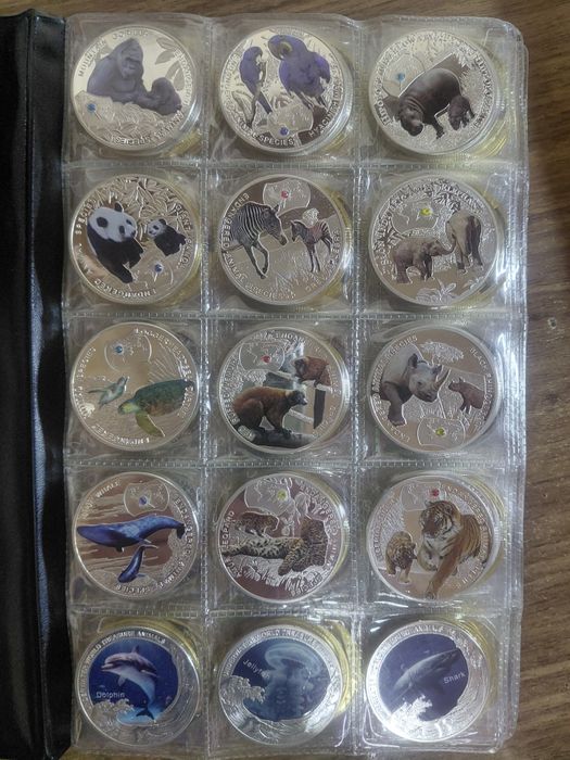 Продам коллекционные монеты