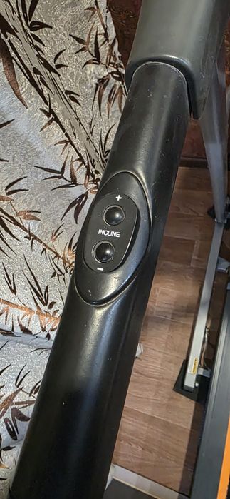 Продам беговую дорожку 110кг