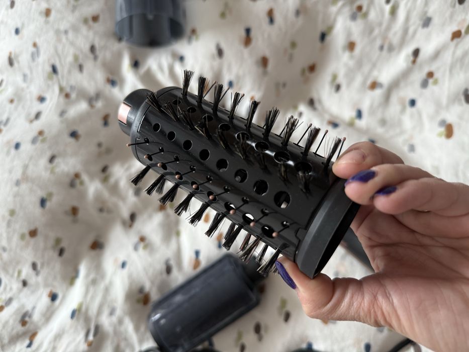 Perie rotativa neagra Rowenta