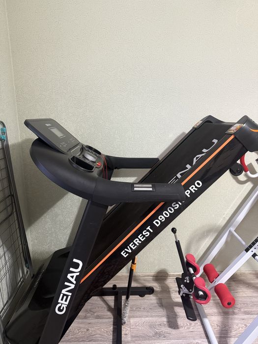 Беговая дорожка генау