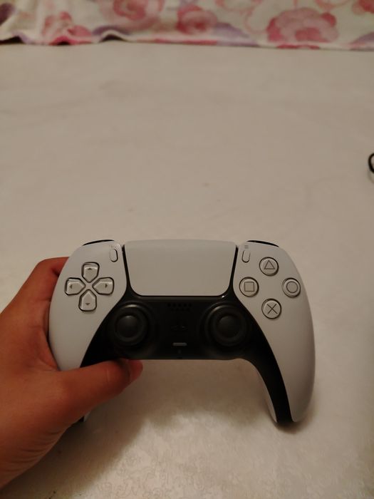 Пластеишын 5 4 игры 2 джостика