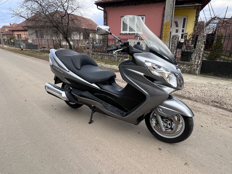 Szuzuki burgman 400