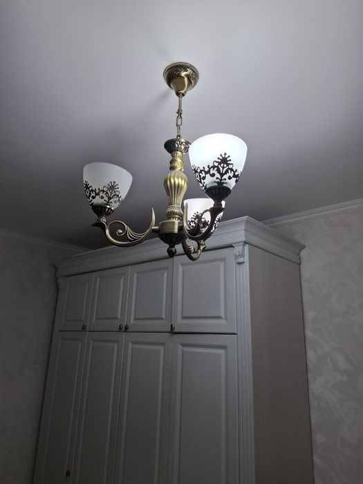 Люсталар сатылады