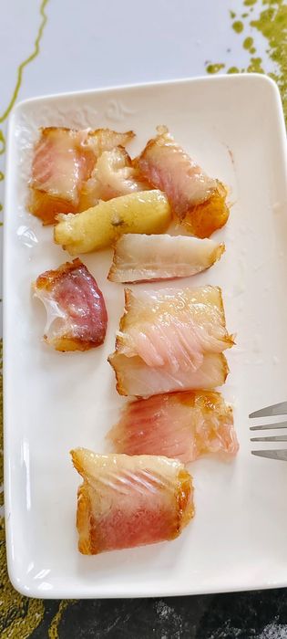 Продажа копченного сома.