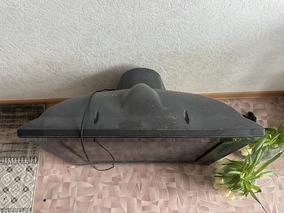 Продам кинескопный телевизор LG