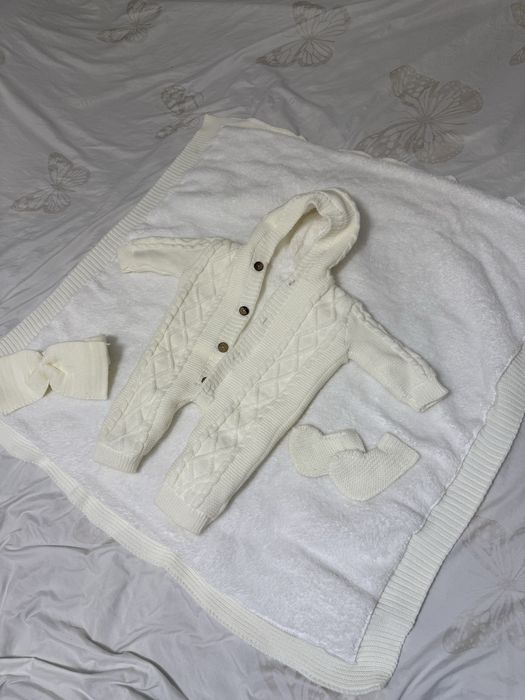 Продам конверт на выписку