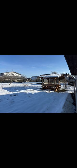 Casa de Vanzare!  Cu toate utilitățile,gradina ,2 garaj,