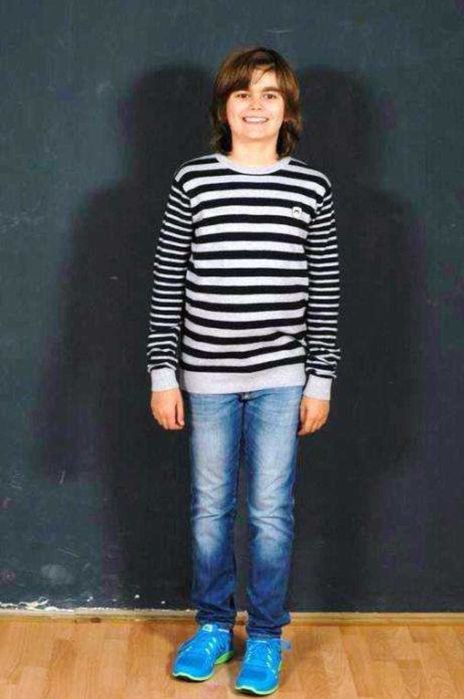 Blugi Gaudi, talia 12 ani