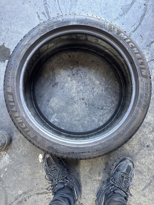 235/40/18 Michelin