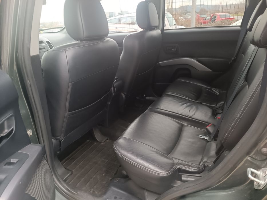 Dezmembram Citroen C-Crosser, an 2009, motor 2.2 HDI