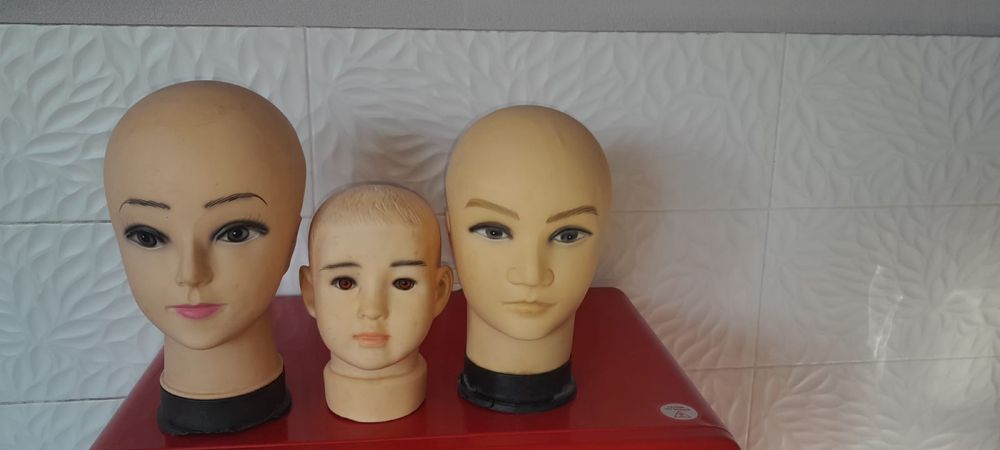 Продам маникены б/у вешалки