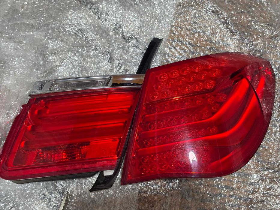Оригинальные задние фонари BMW 7 F01/F02 (Комплект)