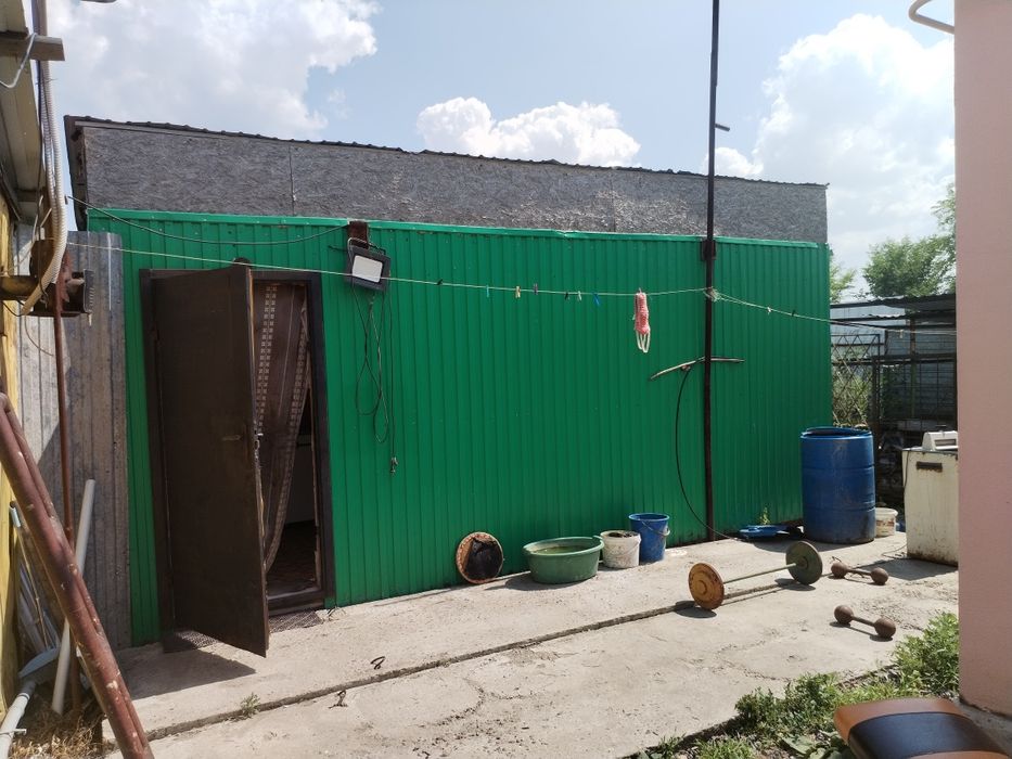 Продам жилой вагончик