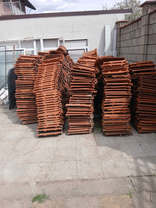 Продавам използвани керемиди