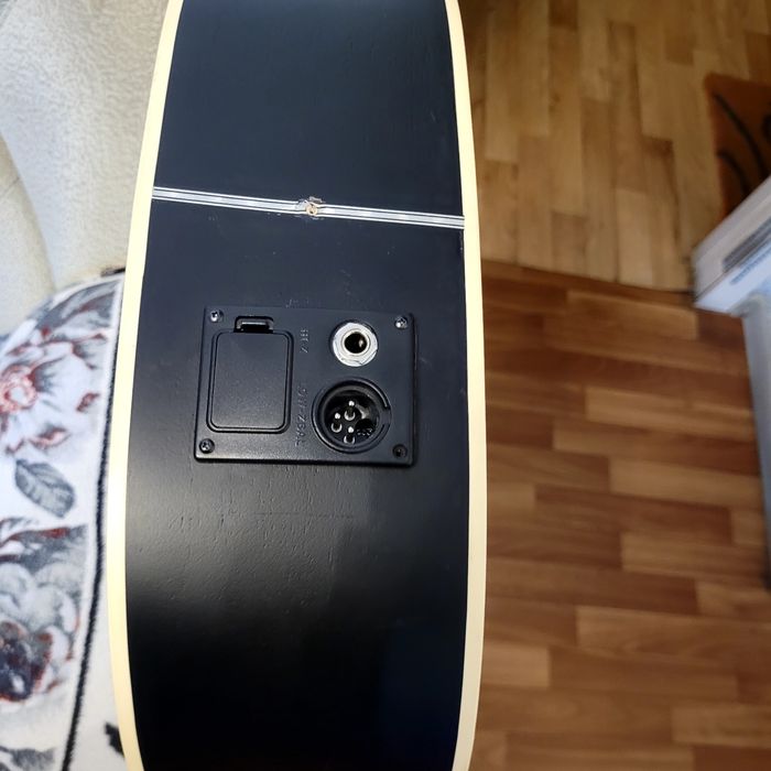 Гитара акустическая электро состояниеотличное