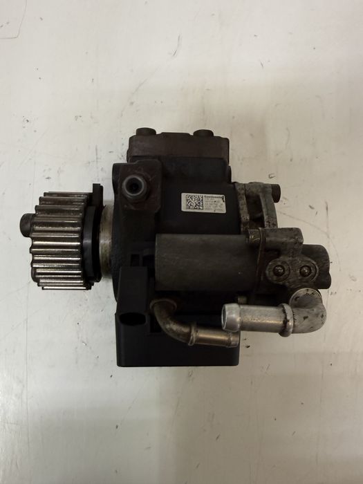 Pompa injectie inalta presiune 1.6 CAY VW Golf 6 Plus Jetta Touran Tiguan Polo 6R Skoda Octavia 2 3 Superb 2 Seat Leon Passat B6 B7 03L 130 755 E