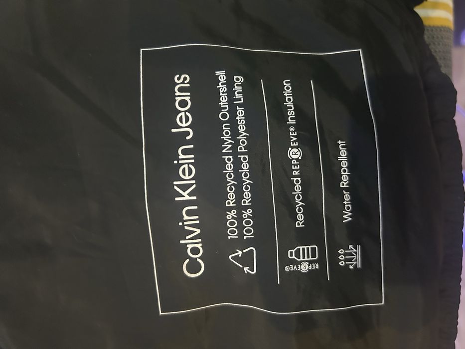 Calvin Klein яке