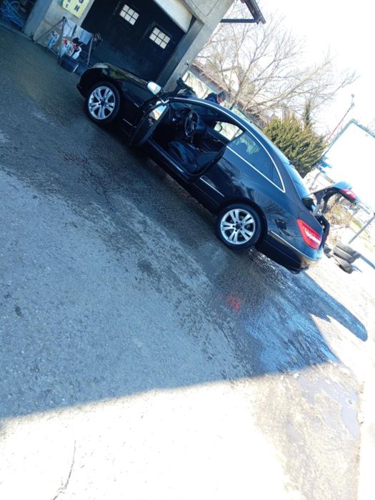 Mercedes E-Class W212 2010 – 3.0 V6 – vând integral sau dezmembrez