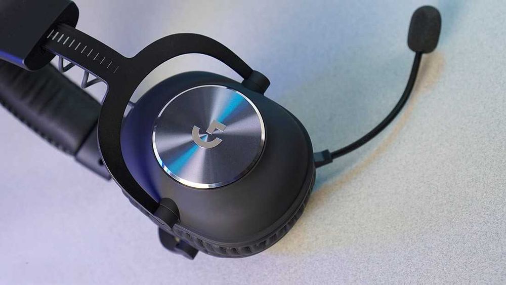 Игровые наушники Logitech G Pro