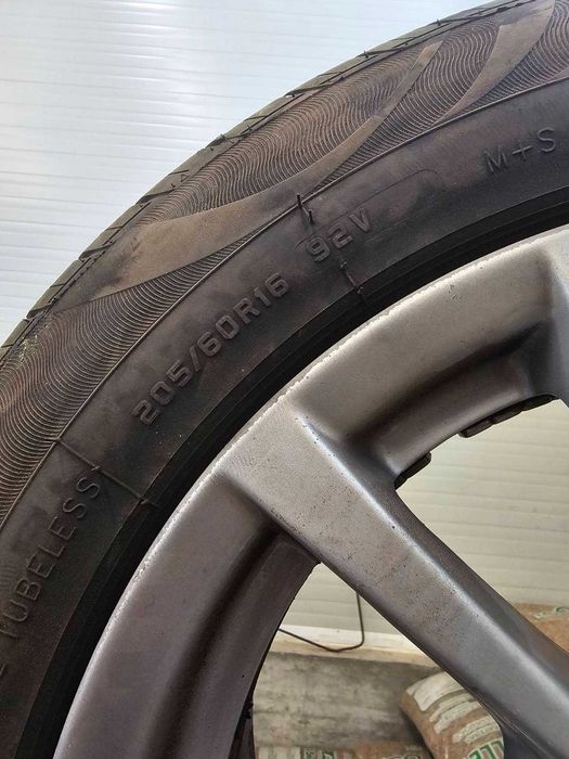 Летни гуми с джанти за BMW seria 3