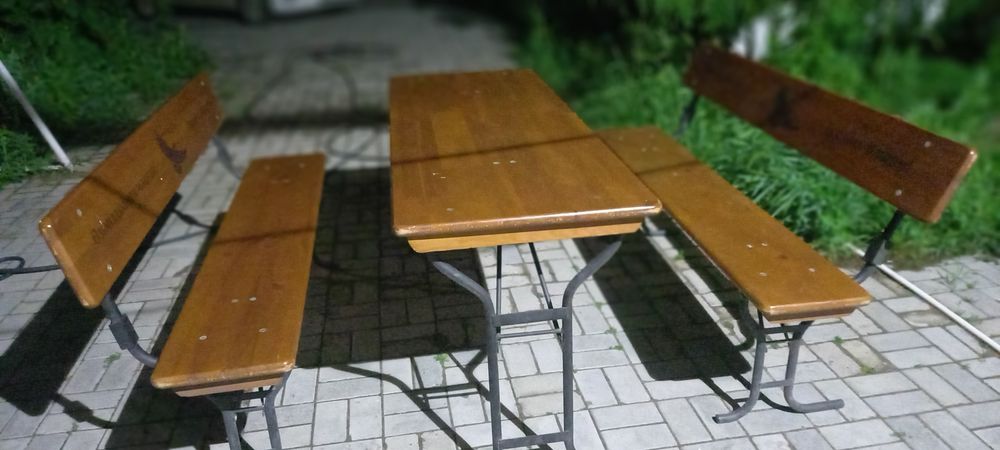 Стол и 2 скамейки продам срочно