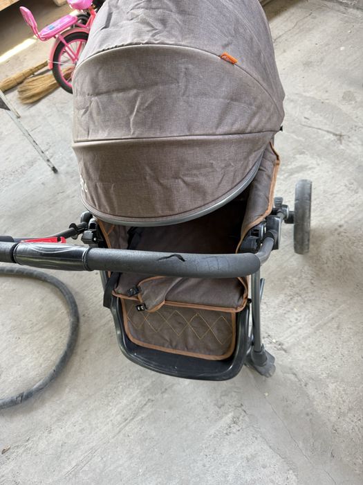 Продам коляску уличную