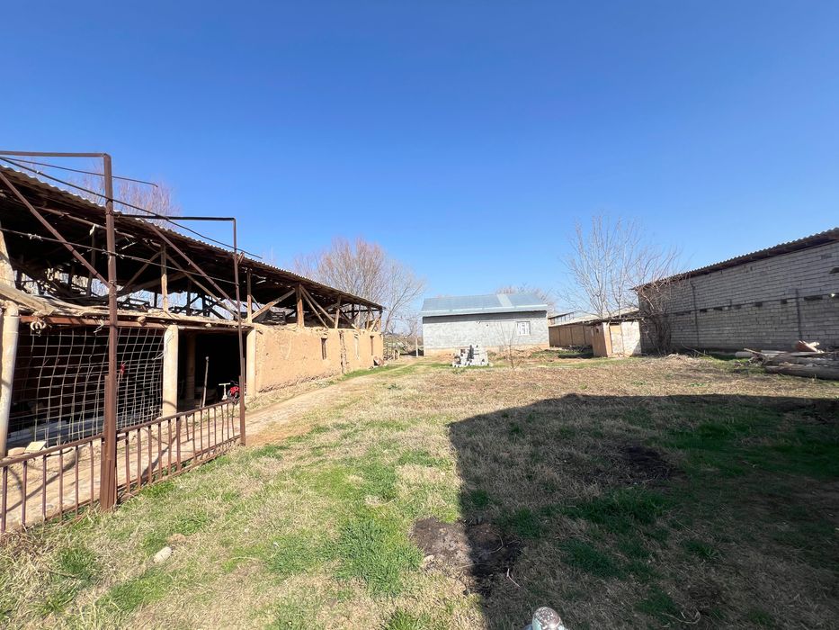 Уй сотилади Майскийда