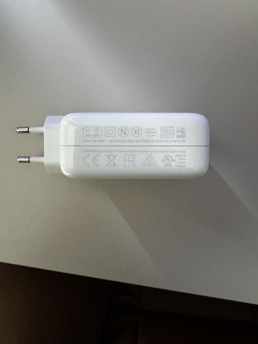 Apple 70W USB-C Power Adapter