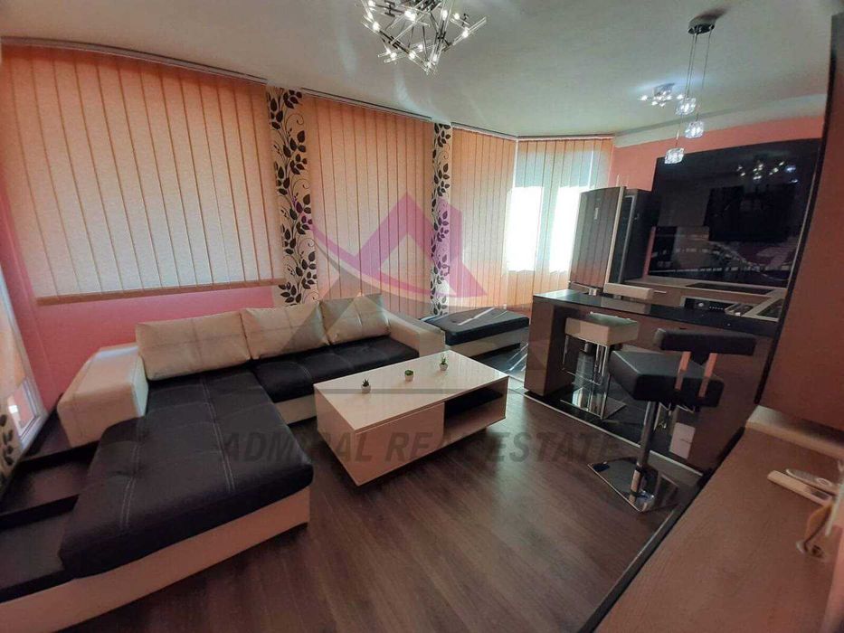 Дава се под наем Двустаен апартамент в Варна, Колхозен пазар - 65 кв.м за 428.91 € - Снимка #1