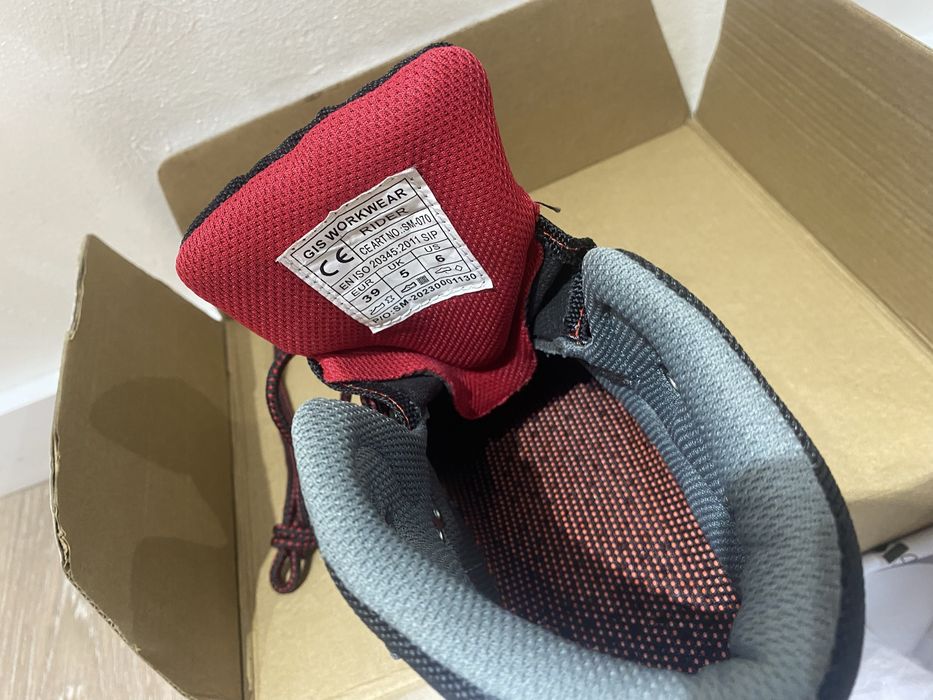 Спецобувь новый 39размер