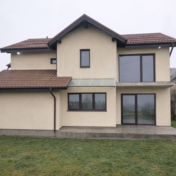 Casa cu potențial mare, investiție, variante!