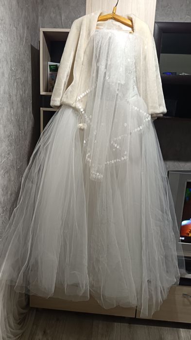 Продам свадебное платье