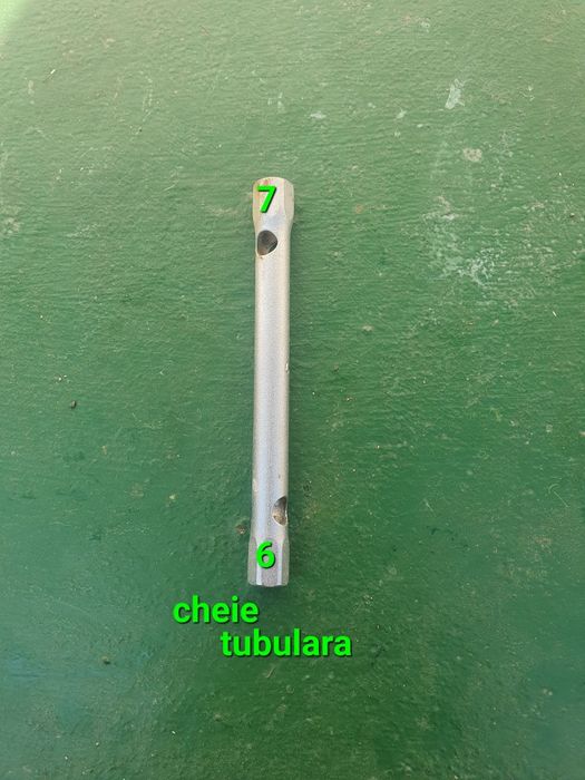 Chei diferite (det.in Foto)