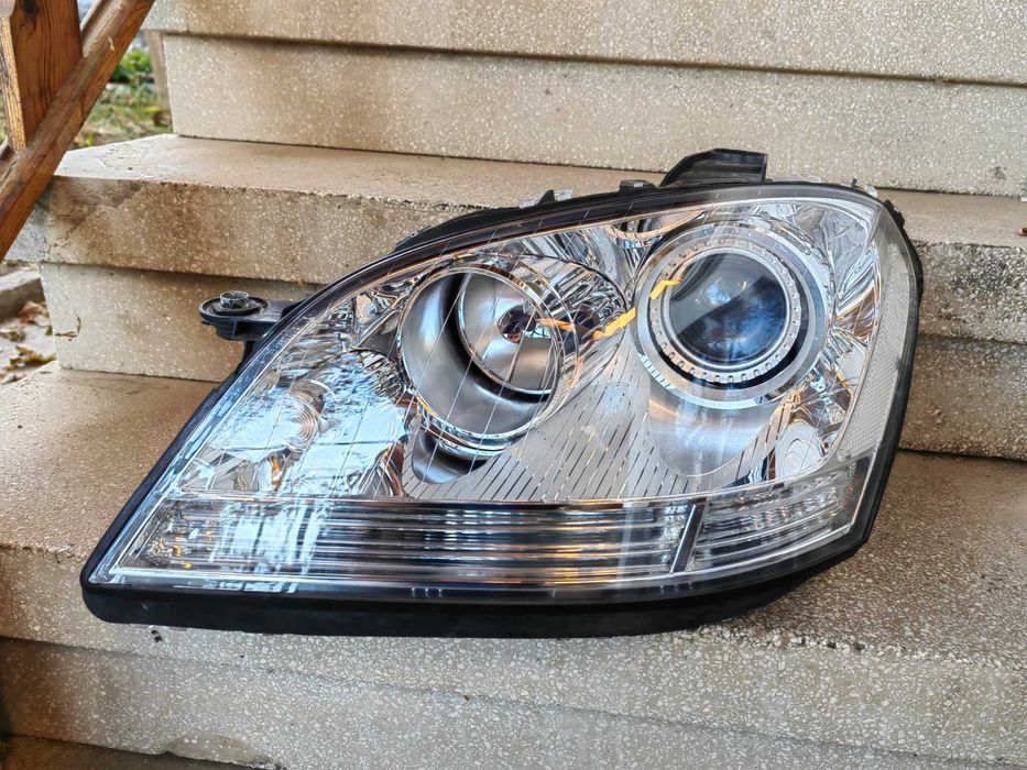 Фар Mercedes ML W164 Xenon ляв/Фар Мерцедес МЛ W164 Оригинален