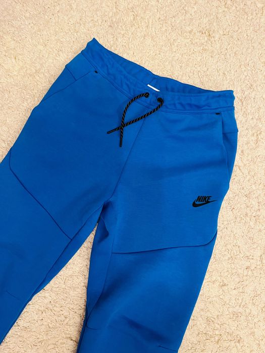 Pantaloni Nike Tech Fleece