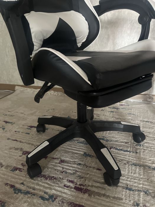 игравое кресло компютерная