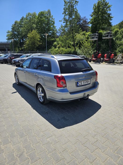 Toyota  avensis combi