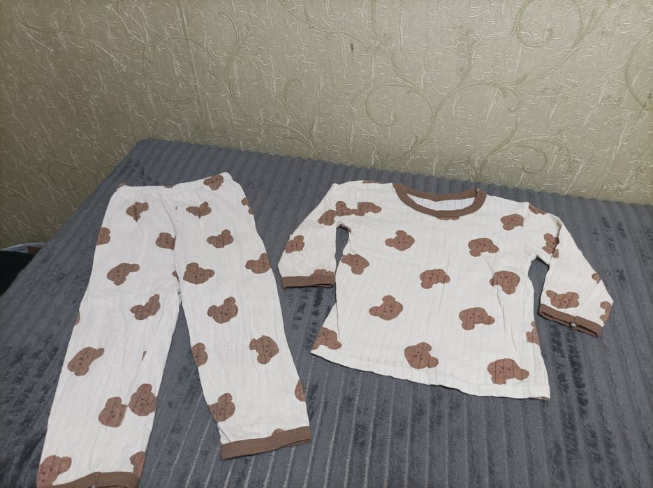 Продам детские вещи