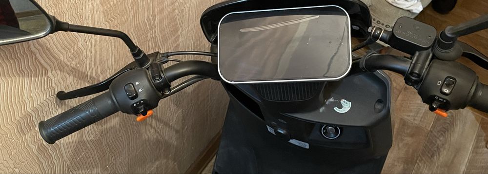 Электроскутер Aima A700