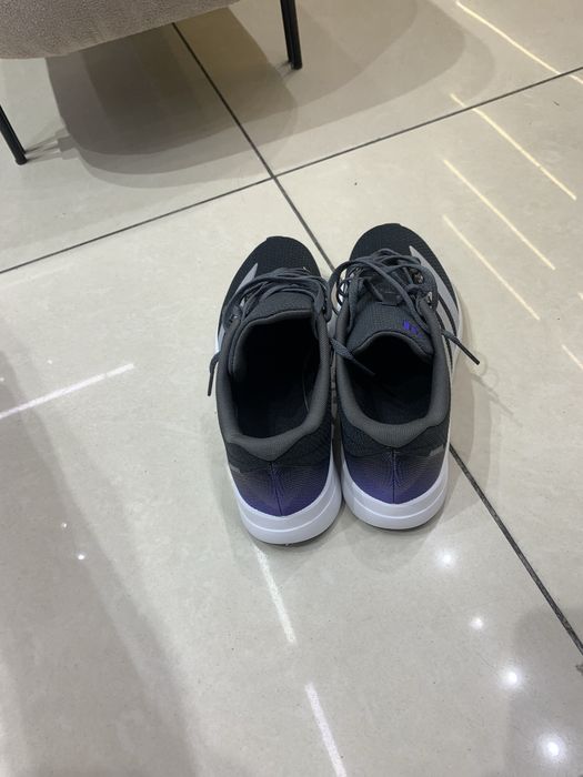Кроссовки adidas duramo